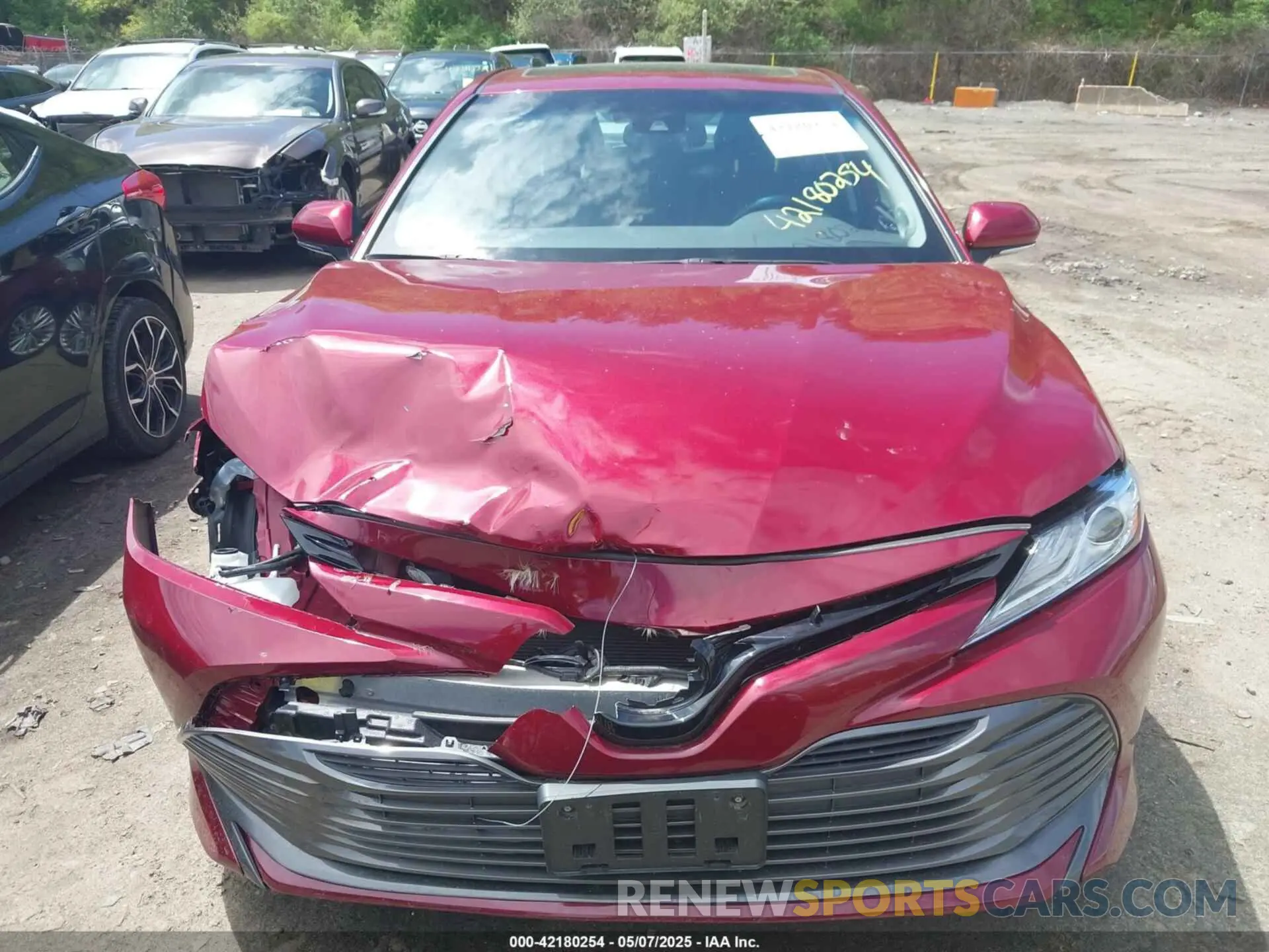 12 Photograph of a damaged car 4T1F31AK4LU536417 TOYOTA CAMRY 2020