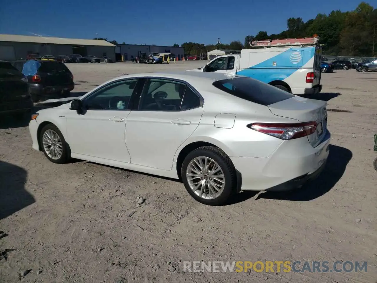 2 Фотография поврежденного автомобиля 4T1F31AK5LU533154 TOYOTA CAMRY 2020