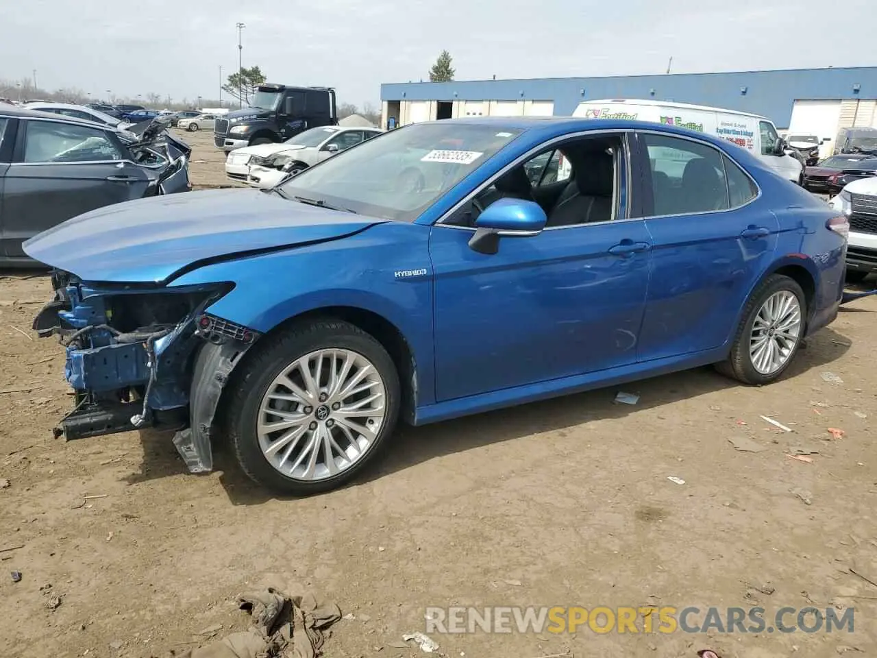1 Photograph of a damaged car 4T1F31AK8LU009867 TOYOTA CAMRY 2020