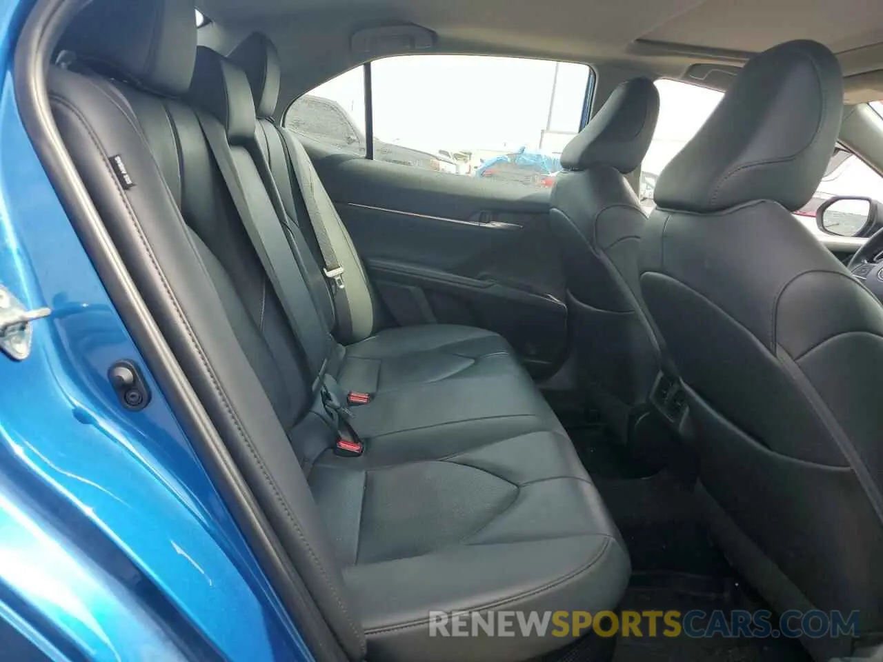 10 Photograph of a damaged car 4T1F31AK8LU009867 TOYOTA CAMRY 2020