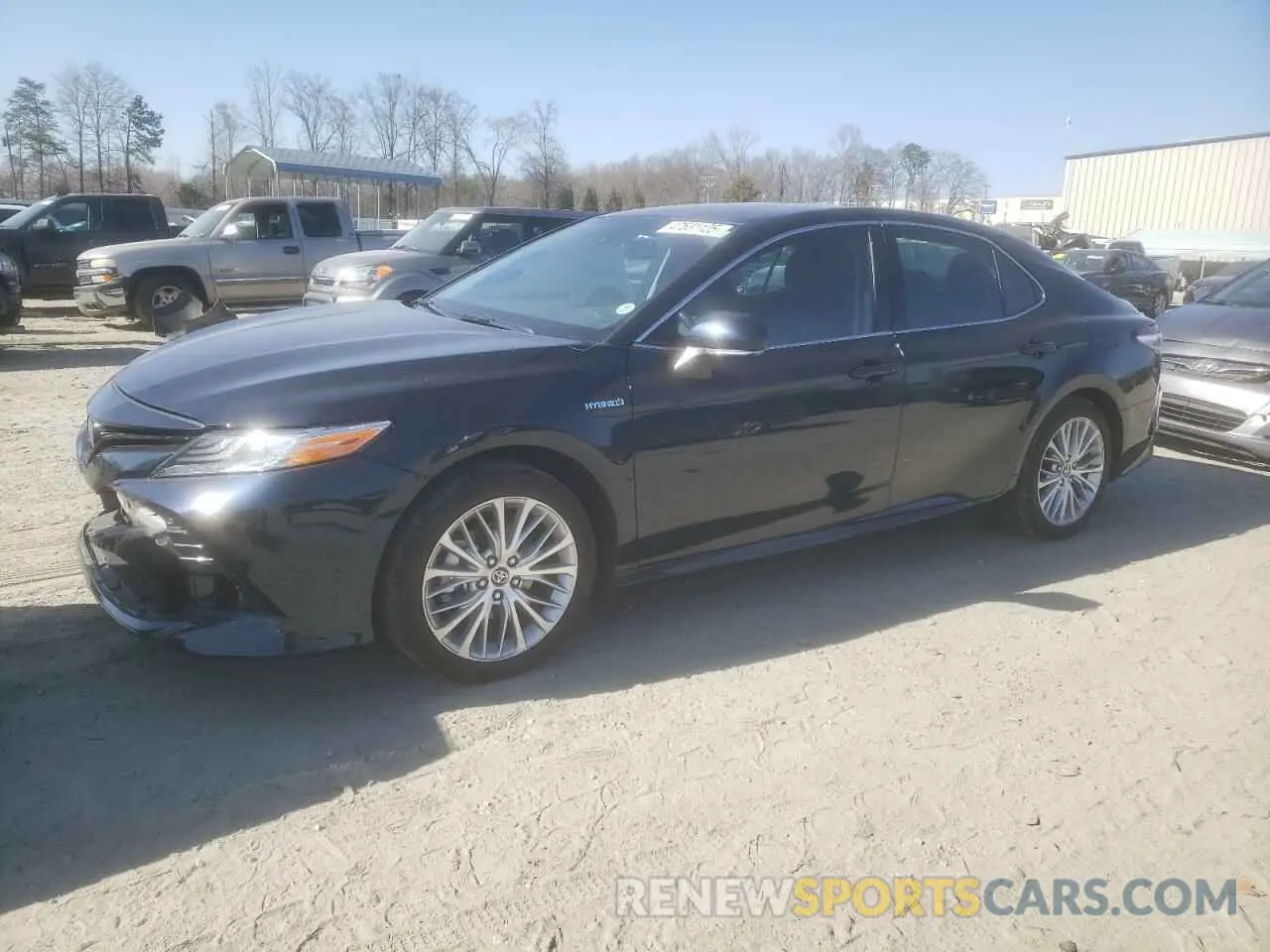 1 Photograph of a damaged car 4T1F31AK8LU540552 TOYOTA CAMRY 2020