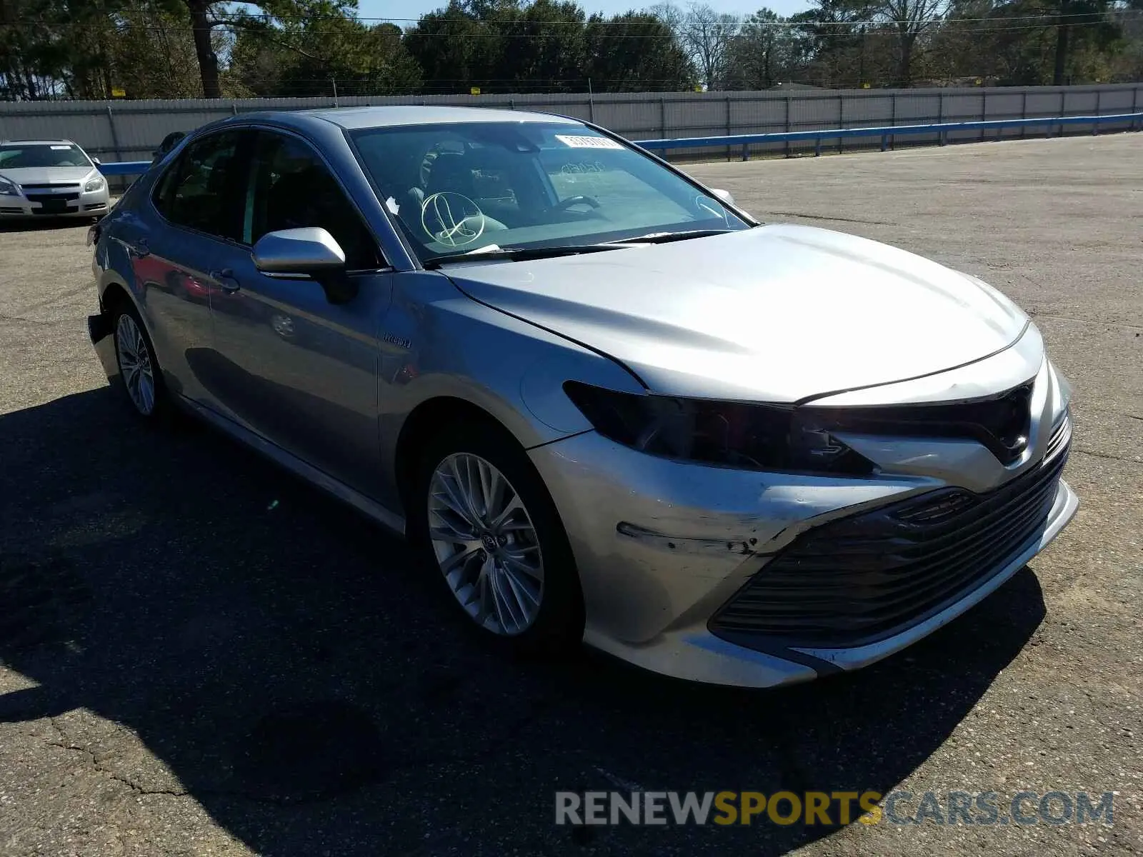 1 Photograph of a damaged car 4T1F31AK9LU520777 TOYOTA CAMRY 2020