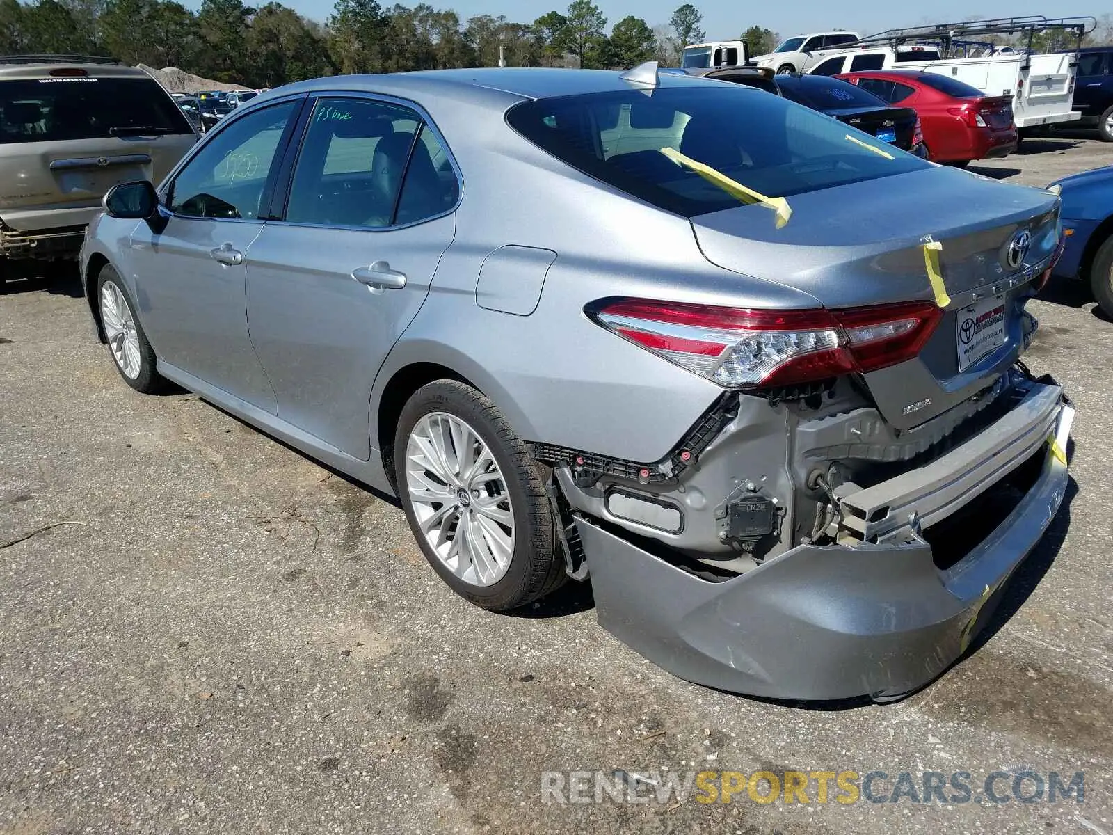 3 Photograph of a damaged car 4T1F31AK9LU520777 TOYOTA CAMRY 2020