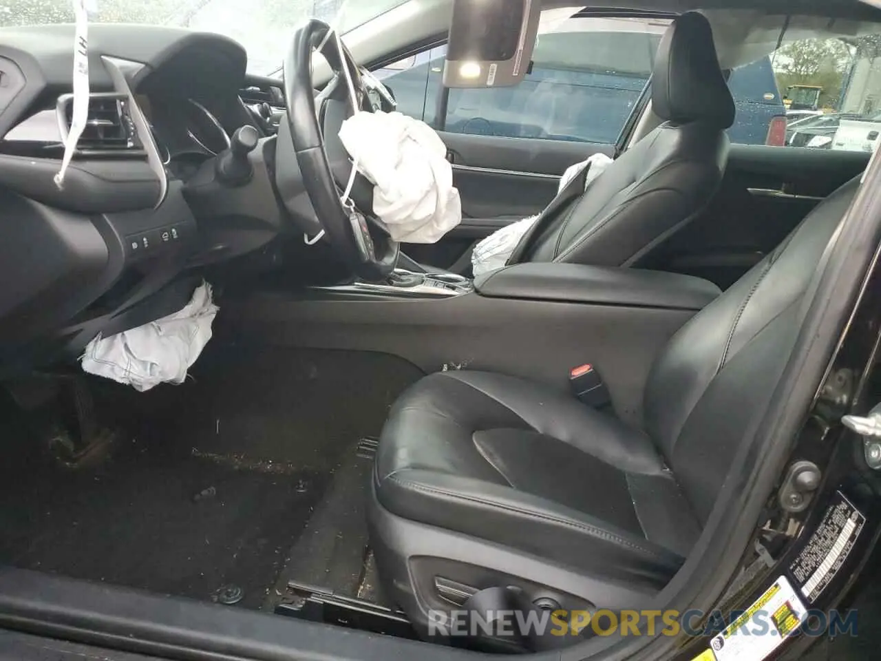7 Photograph of a damaged car 4T1F31AKXLU532081 TOYOTA CAMRY 2020