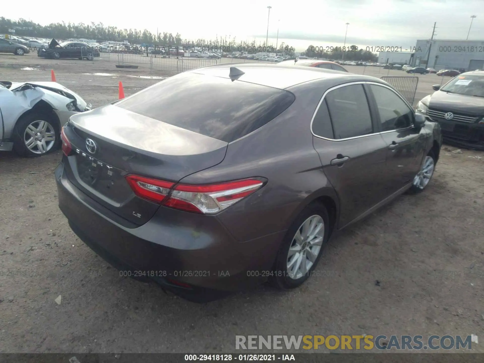 4 Photograph of a damaged car 4T1G11A0K0L0U3600 TOYOTA CAMRY 2020