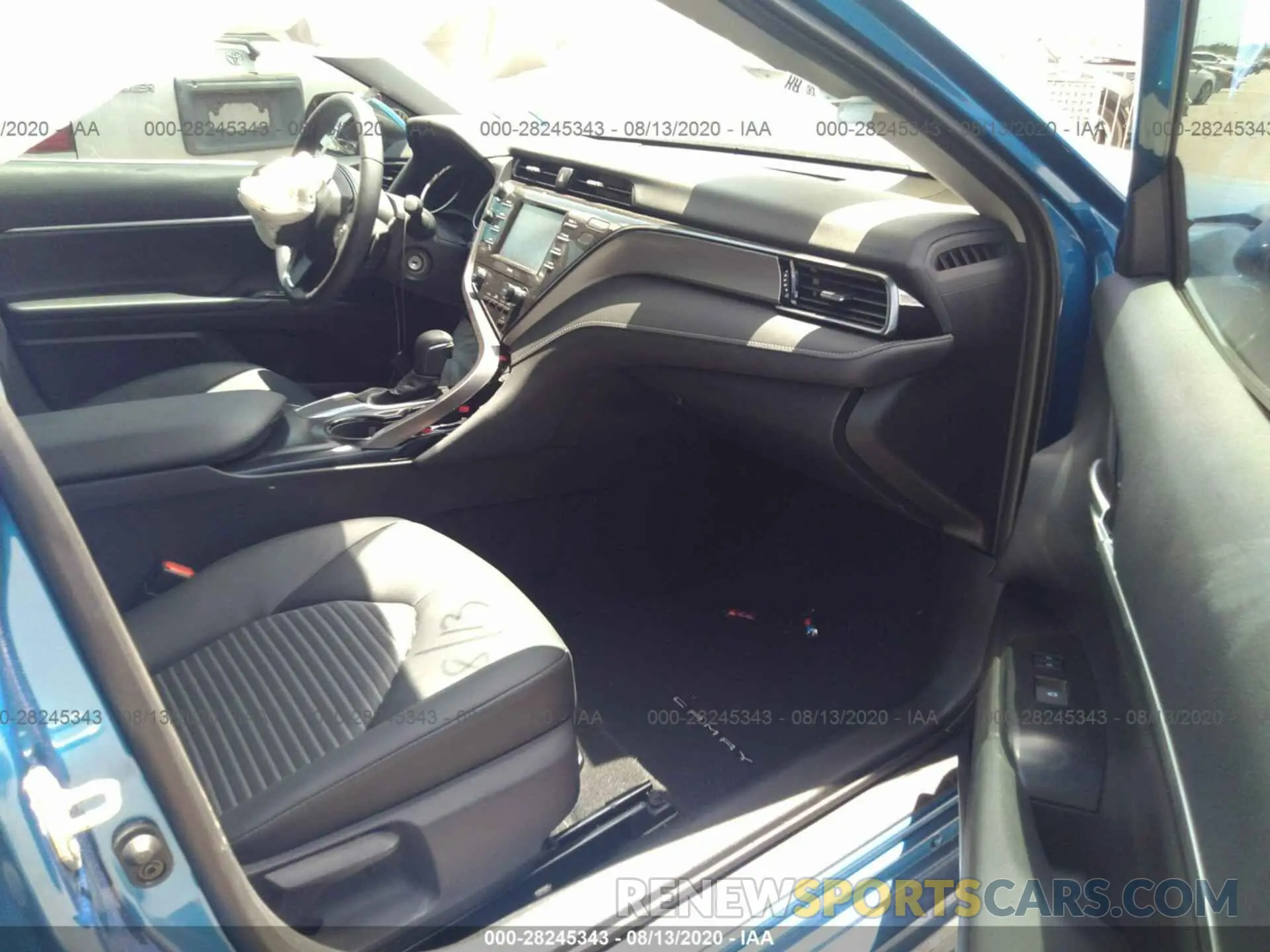 5 Photograph of a damaged car 4T1G11AK0LU305816 TOYOTA CAMRY 2020