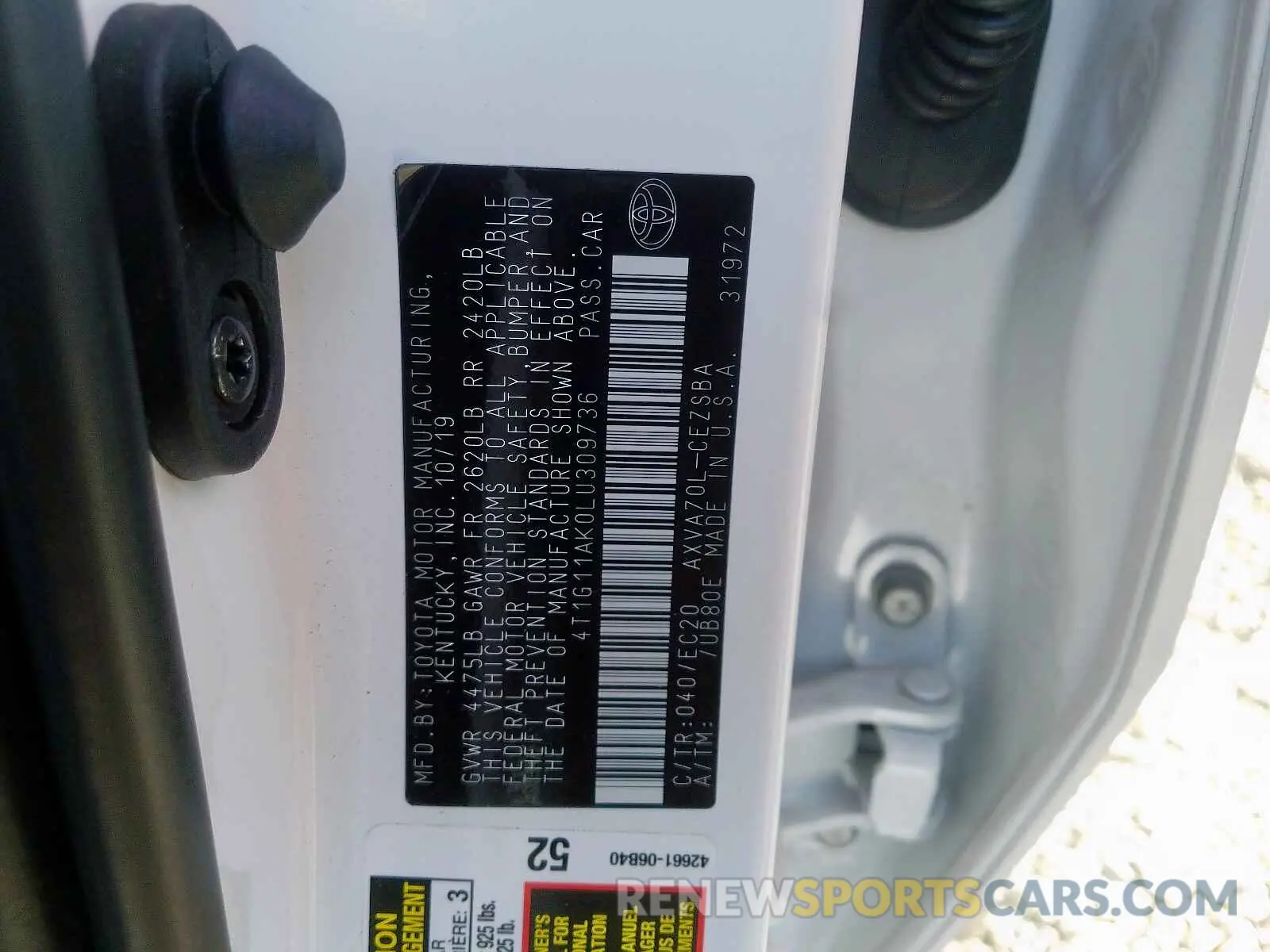 10 Photograph of a damaged car 4T1G11AK0LU309736 TOYOTA CAMRY 2020
