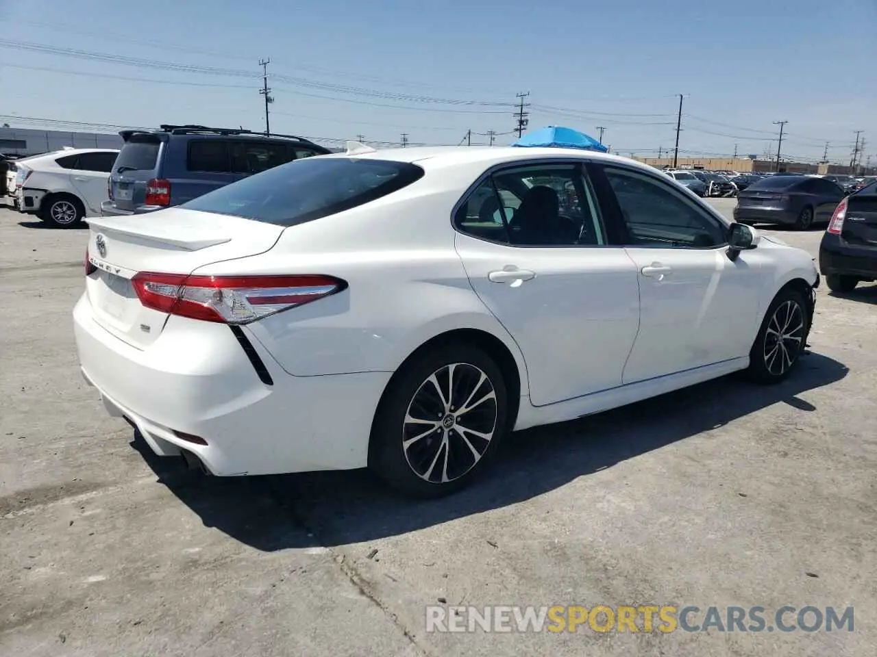 3 Photograph of a damaged car 4T1G11AK0LU312121 TOYOTA CAMRY 2020