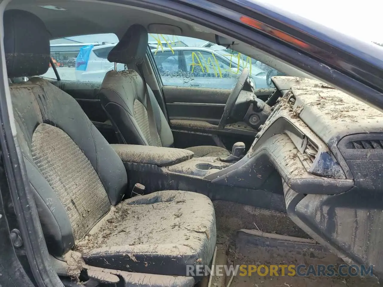 5 Photograph of a damaged car 4T1G11AK0LU314399 TOYOTA CAMRY 2020
