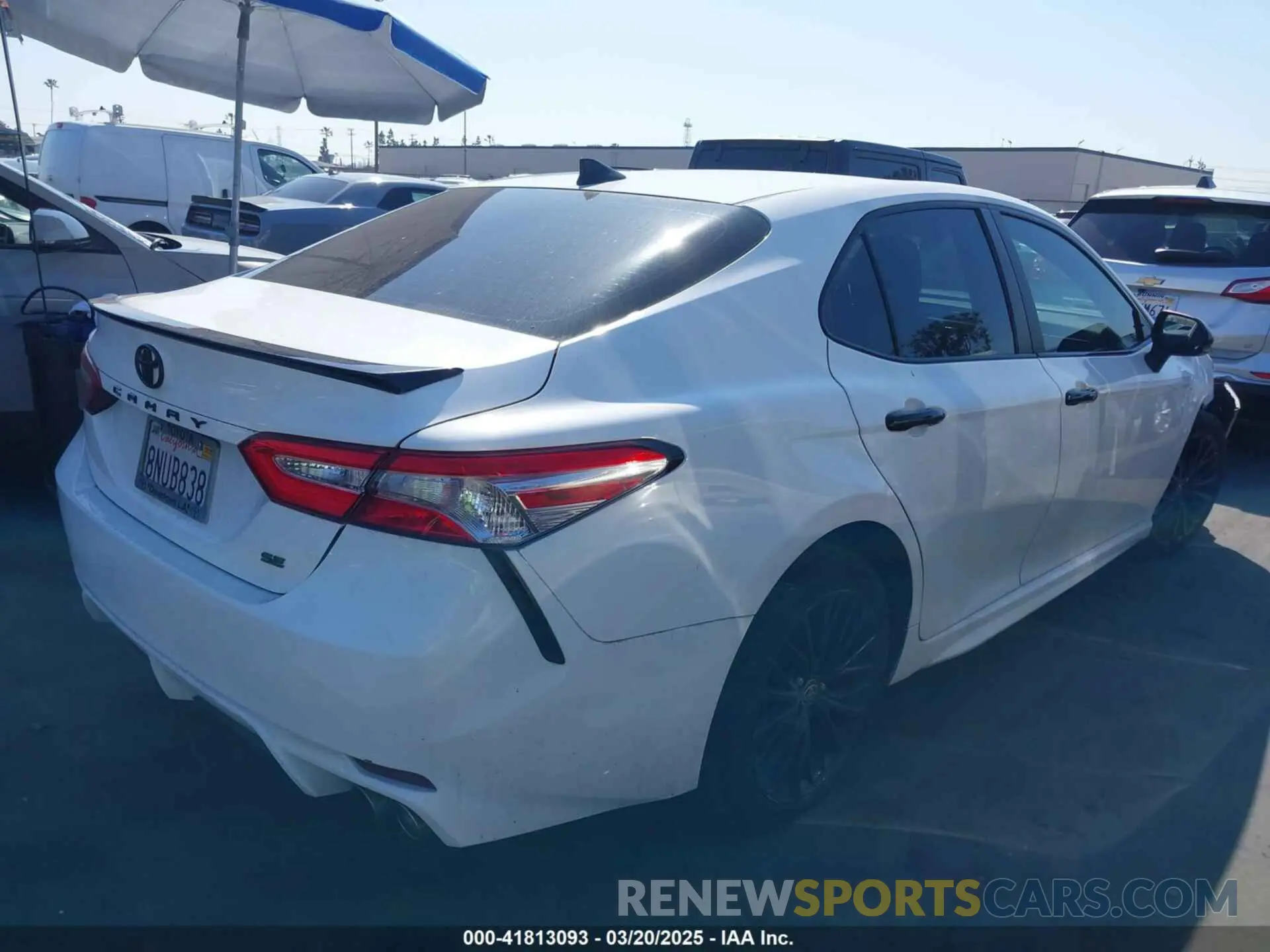 4 Фотография поврежденного автомобиля 4T1G11AK0LU321546 TOYOTA CAMRY 2020