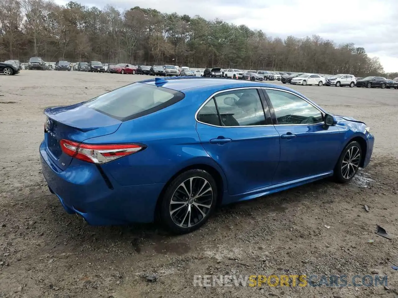 3 Photograph of a damaged car 4T1G11AK0LU328691 TOYOTA CAMRY 2020