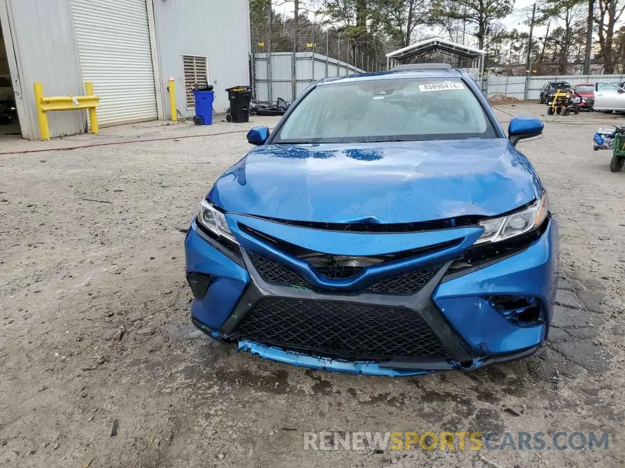 5 Photograph of a damaged car 4T1G11AK0LU328691 TOYOTA CAMRY 2020