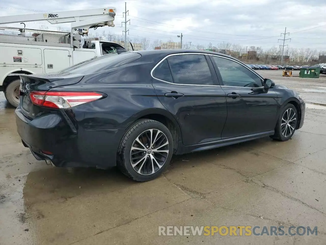 3 Фотография поврежденного автомобиля 4T1G11AK0LU339772 TOYOTA CAMRY 2020