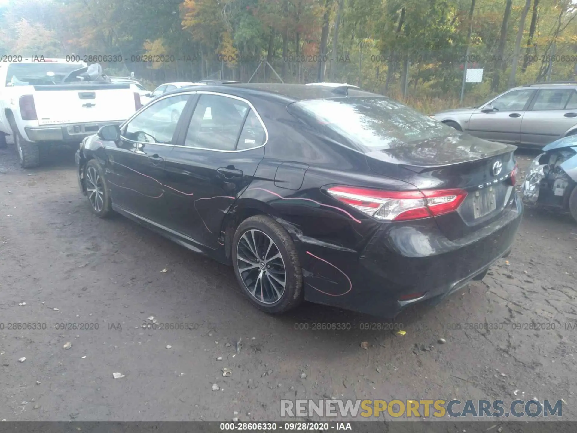 3 Photograph of a damaged car 4T1G11AK0LU343935 TOYOTA CAMRY 2020