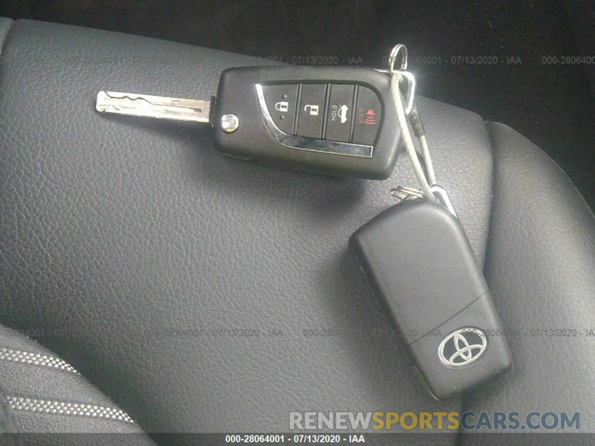 11 Photograph of a damaged car 4T1G11AK0LU345359 TOYOTA CAMRY 2020