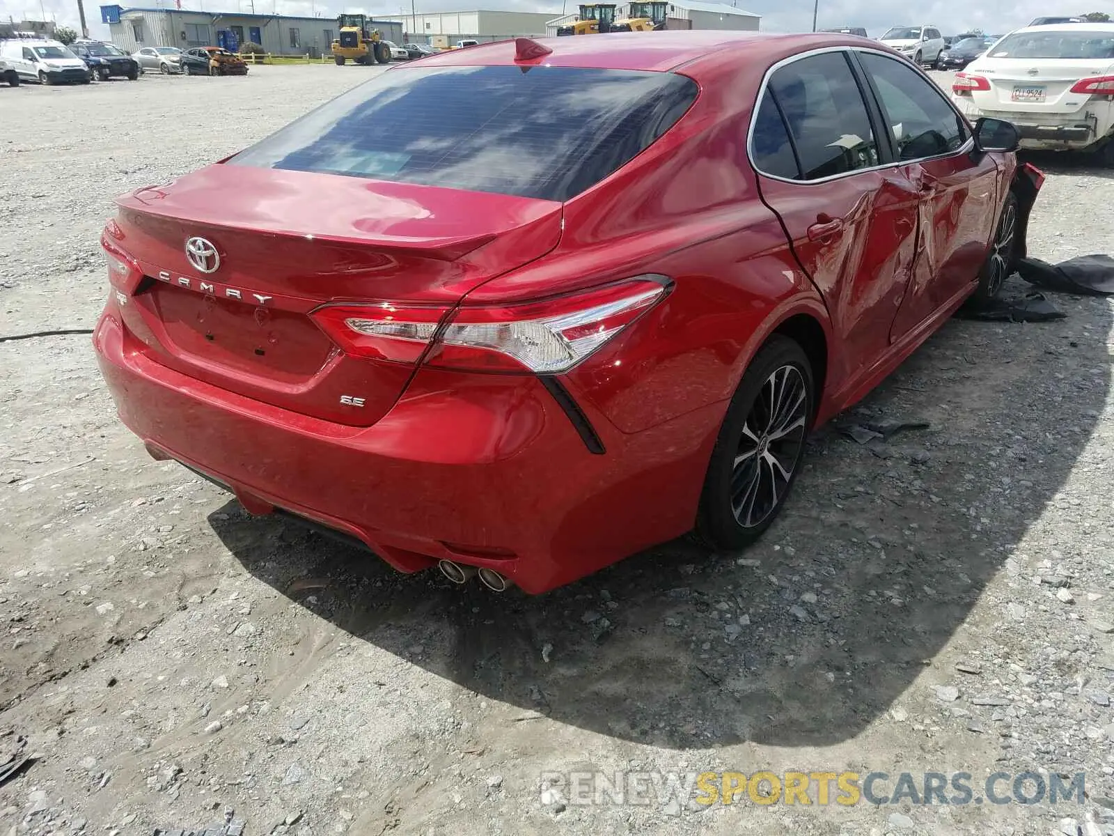 4 Photograph of a damaged car 4T1G11AK0LU361190 TOYOTA CAMRY 2020