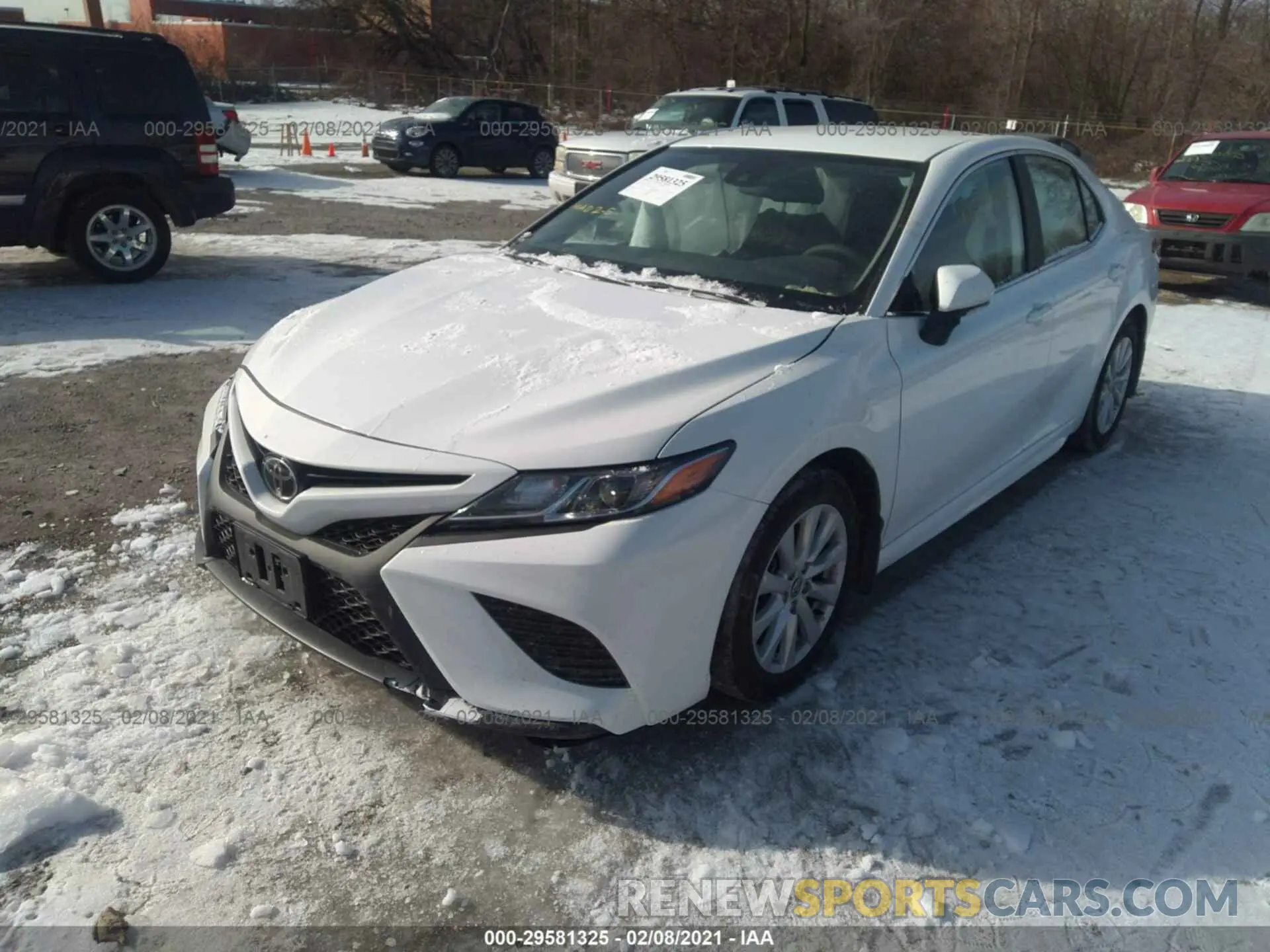 2 Photograph of a damaged car 4T1G11AK0LU380550 TOYOTA CAMRY 2020