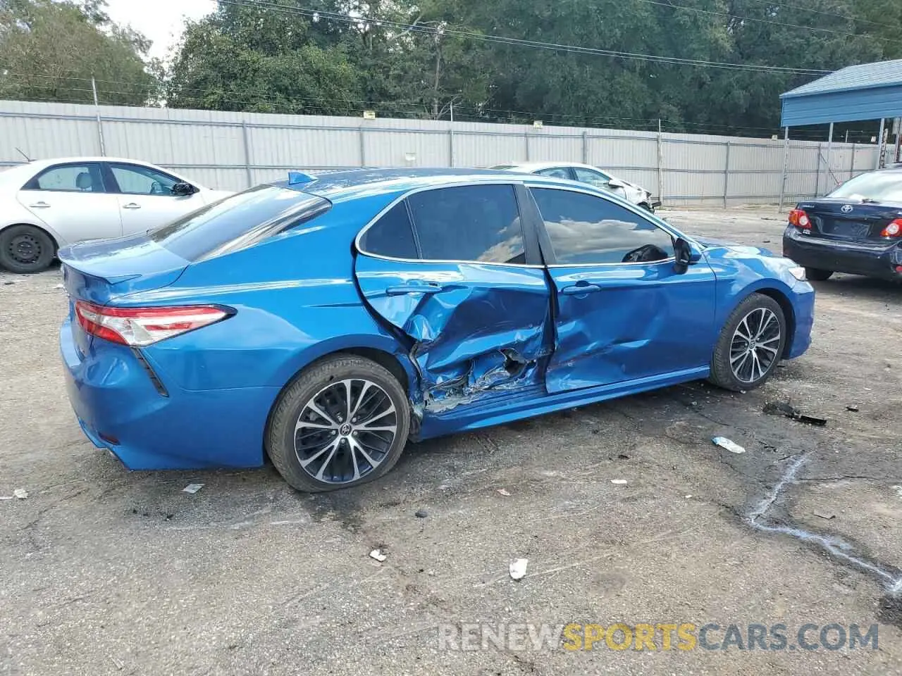 3 Photograph of a damaged car 4T1G11AK0LU396117 TOYOTA CAMRY 2020