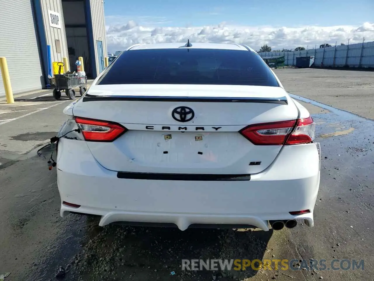 6 Фотография поврежденного автомобиля 4T1G11AK0LU396988 TOYOTA CAMRY 2020