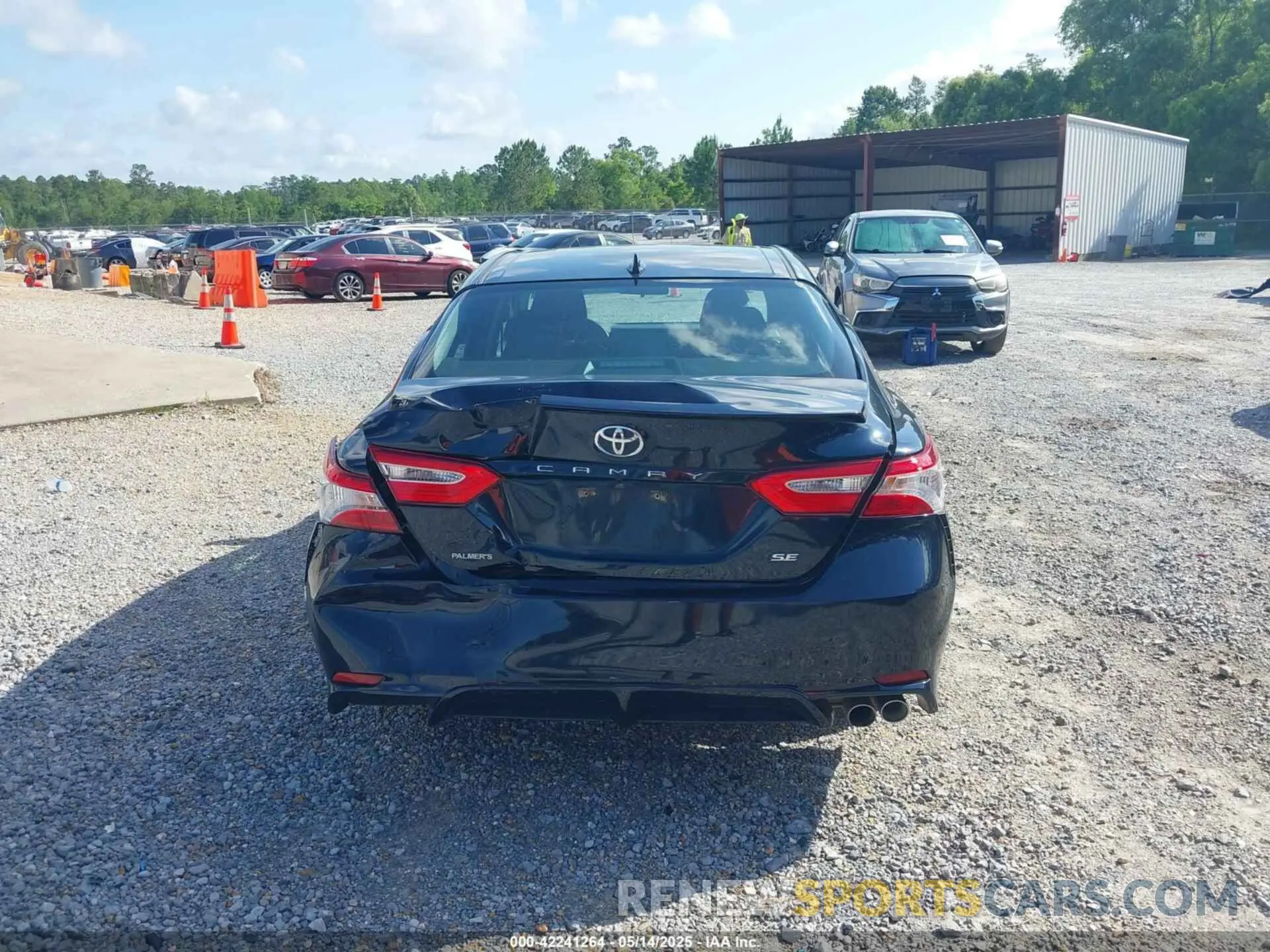 16 Photograph of a damaged car 4T1G11AK0LU501612 TOYOTA CAMRY 2020