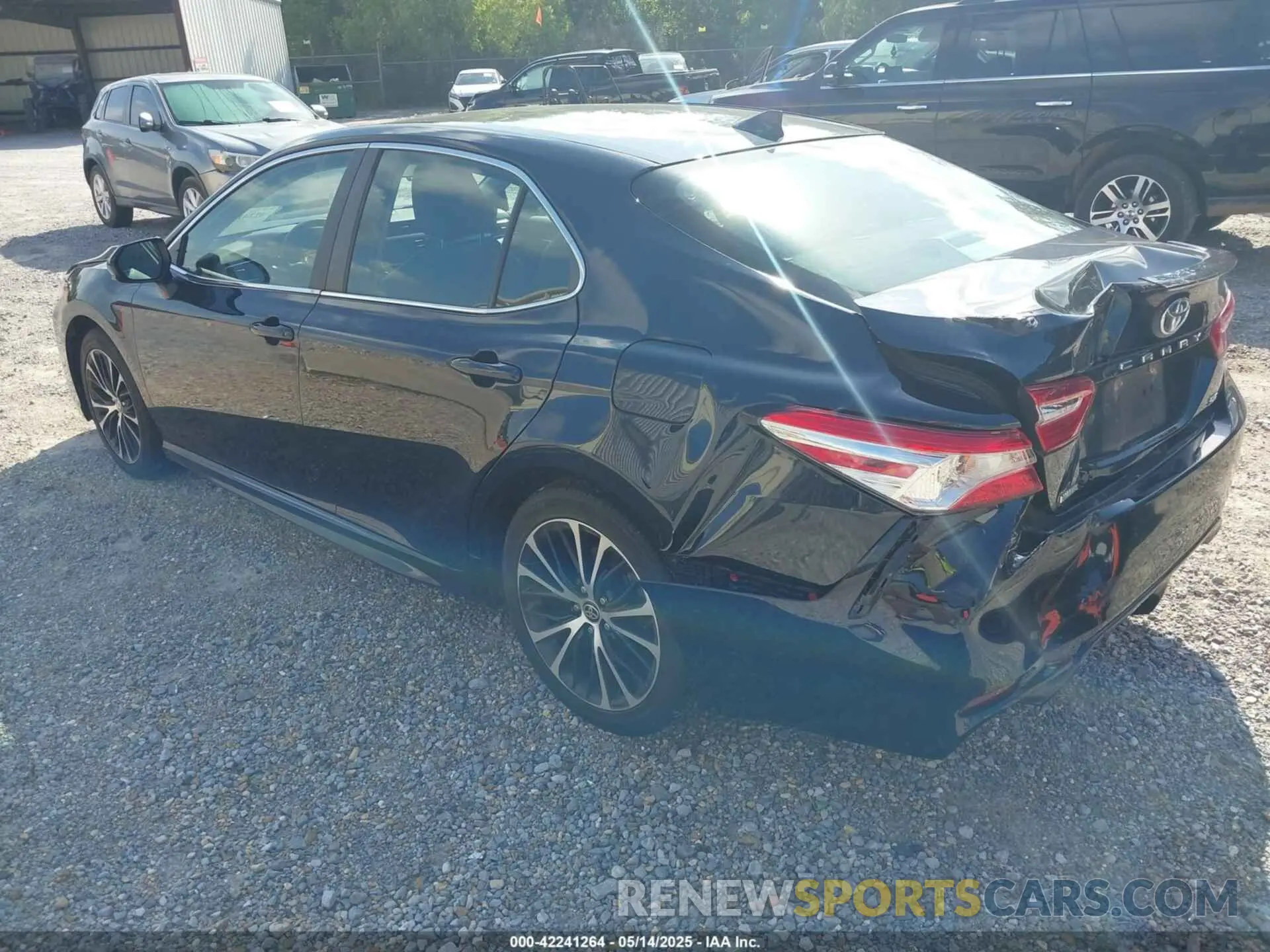 3 Photograph of a damaged car 4T1G11AK0LU501612 TOYOTA CAMRY 2020