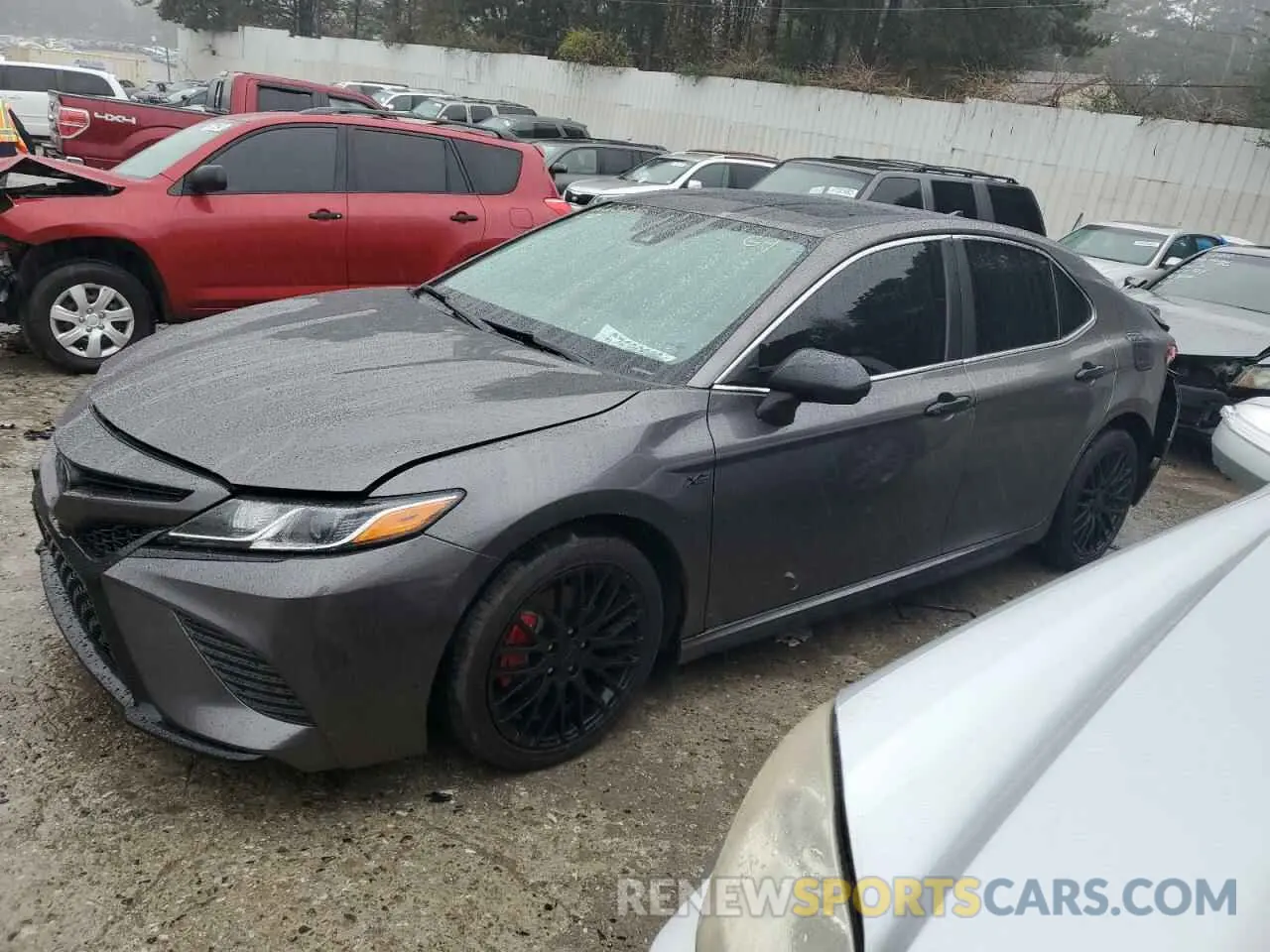 1 Фотография поврежденного автомобиля 4T1G11AK0LU504803 TOYOTA CAMRY 2020