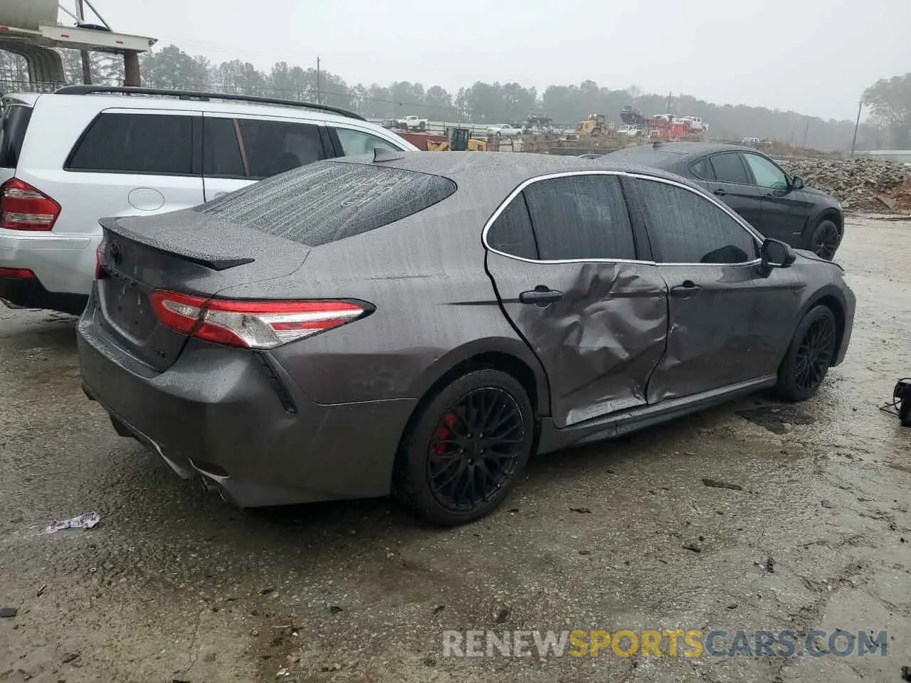 3 Фотография поврежденного автомобиля 4T1G11AK0LU504803 TOYOTA CAMRY 2020