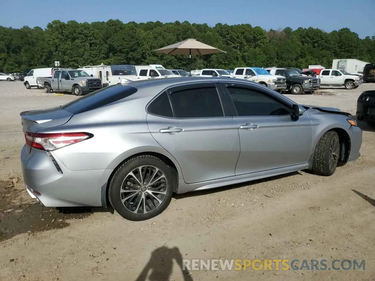 3 Фотография поврежденного автомобиля 4T1G11AK0LU860393 TOYOTA CAMRY 2020