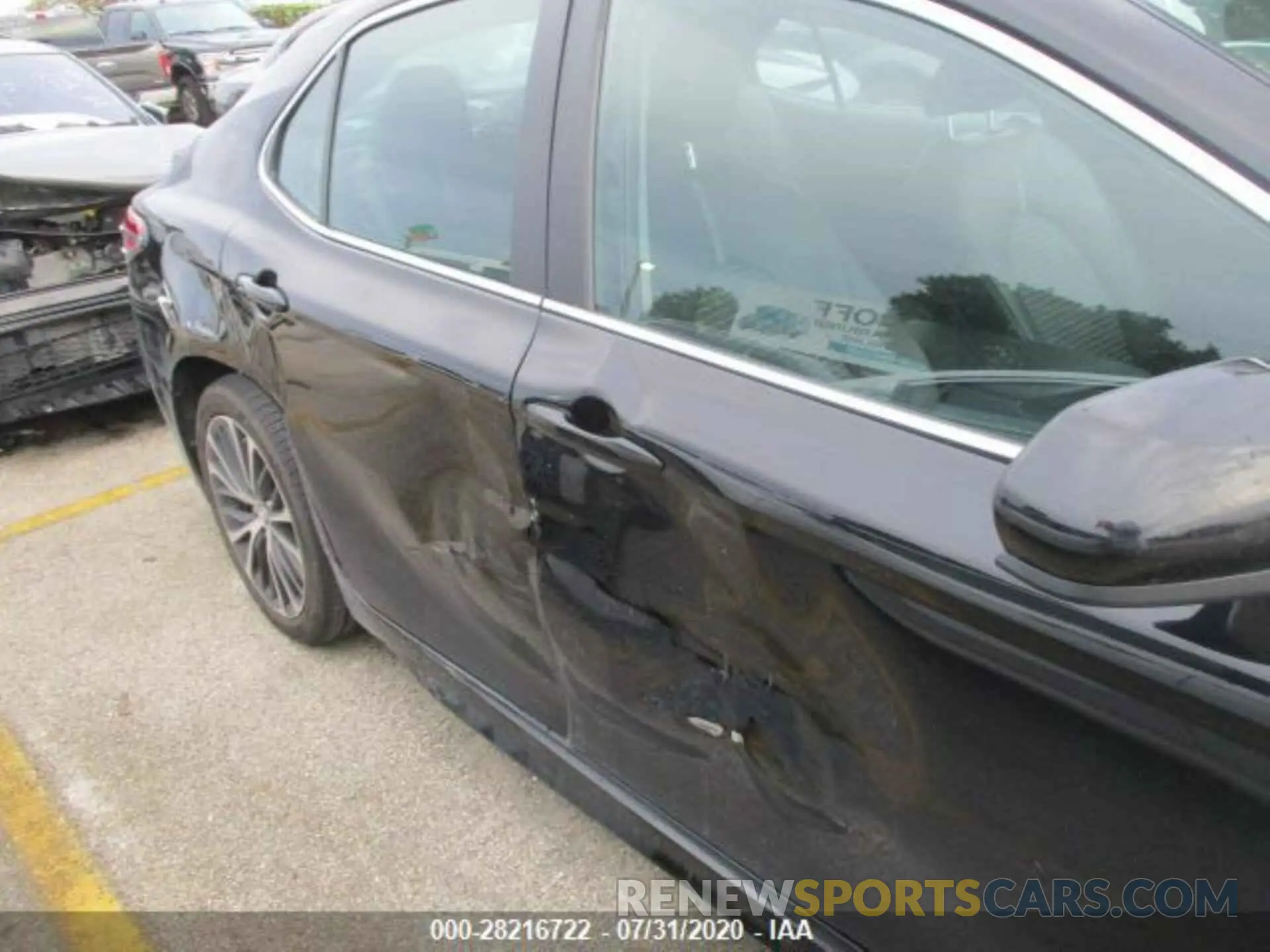 3 Photograph of a damaged car 4T1G11AK0LU866632 TOYOTA CAMRY 2020