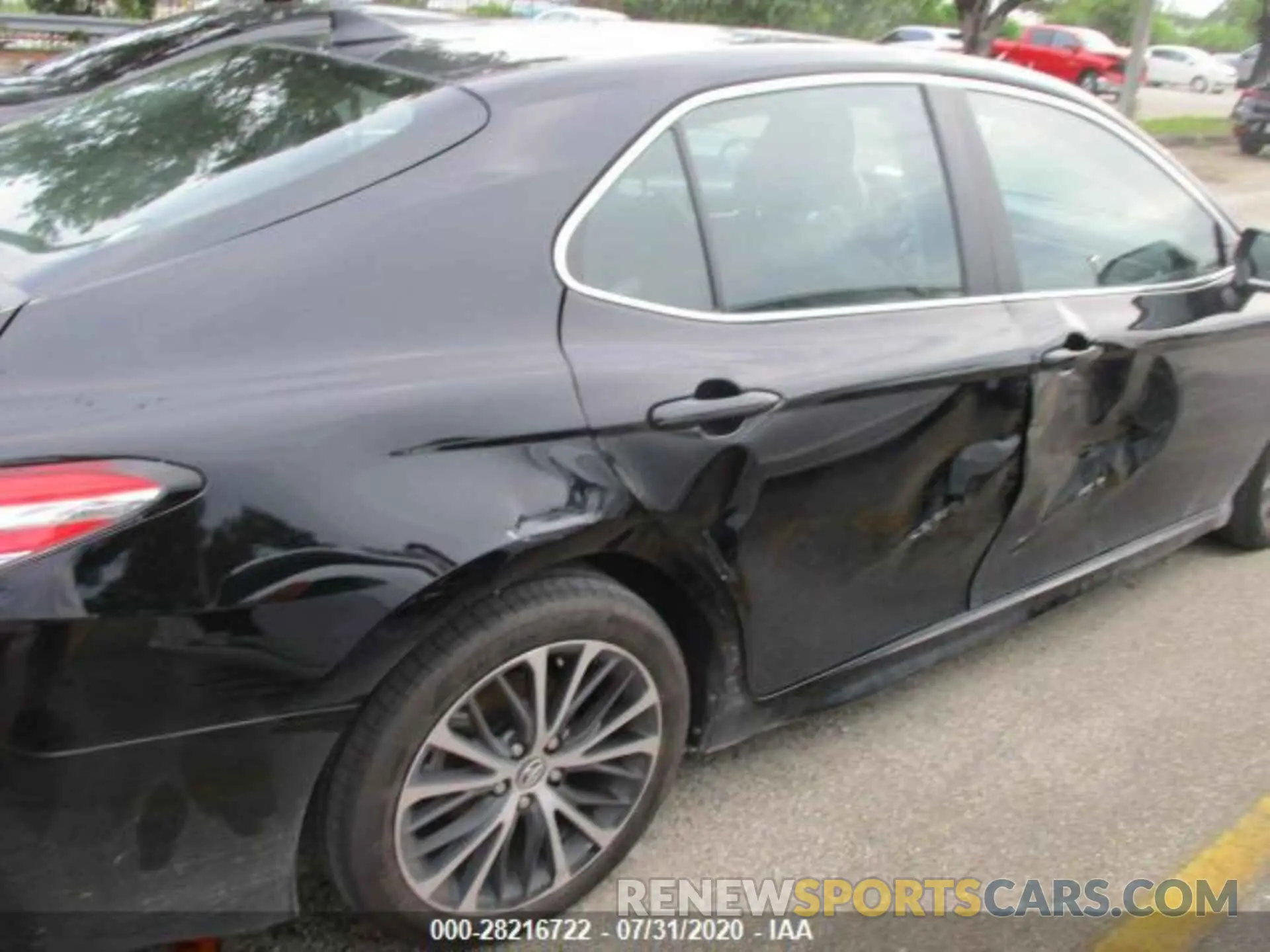 7 Photograph of a damaged car 4T1G11AK0LU866632 TOYOTA CAMRY 2020