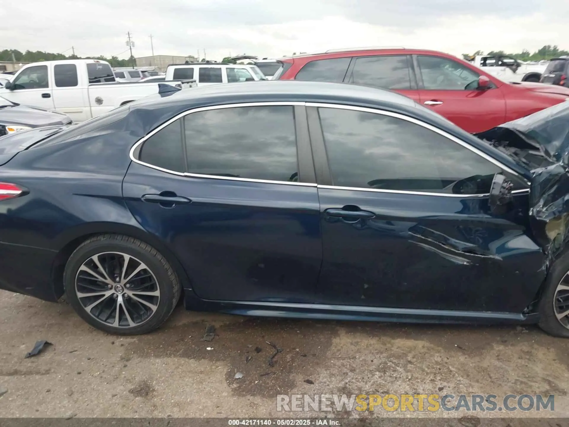 13 Фотография поврежденного автомобиля 4T1G11AK0LU870387 TOYOTA CAMRY 2020