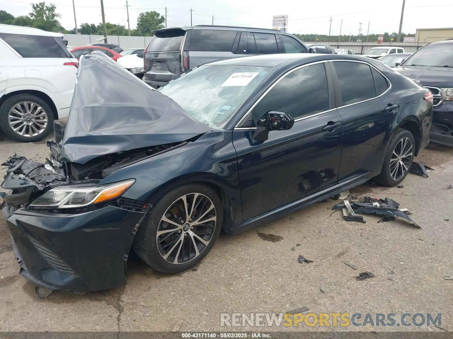 2 Фотография поврежденного автомобиля 4T1G11AK0LU870387 TOYOTA CAMRY 2020