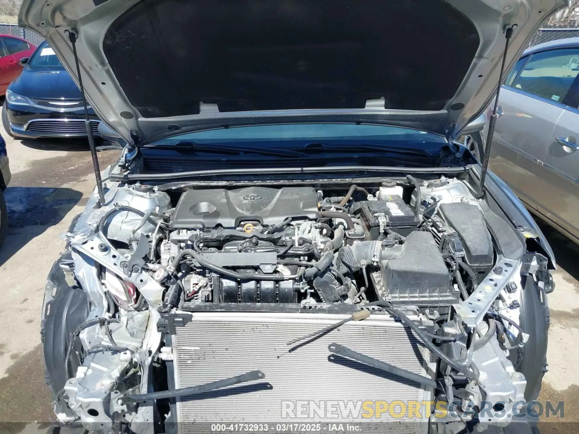 10 Photograph of a damaged car 4T1G11AK0LU885911 TOYOTA CAMRY 2020