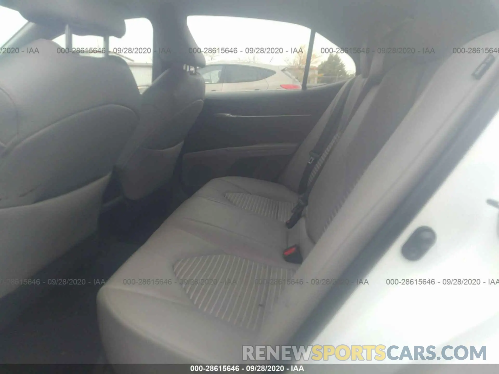 8 Photograph of a damaged car 4T1G11AK0LU895001 TOYOTA CAMRY 2020