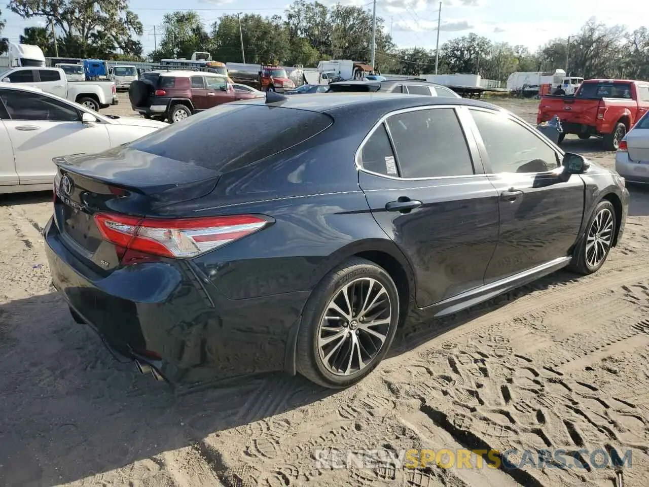 3 Photograph of a damaged car 4T1G11AK0LU896715 TOYOTA CAMRY 2020