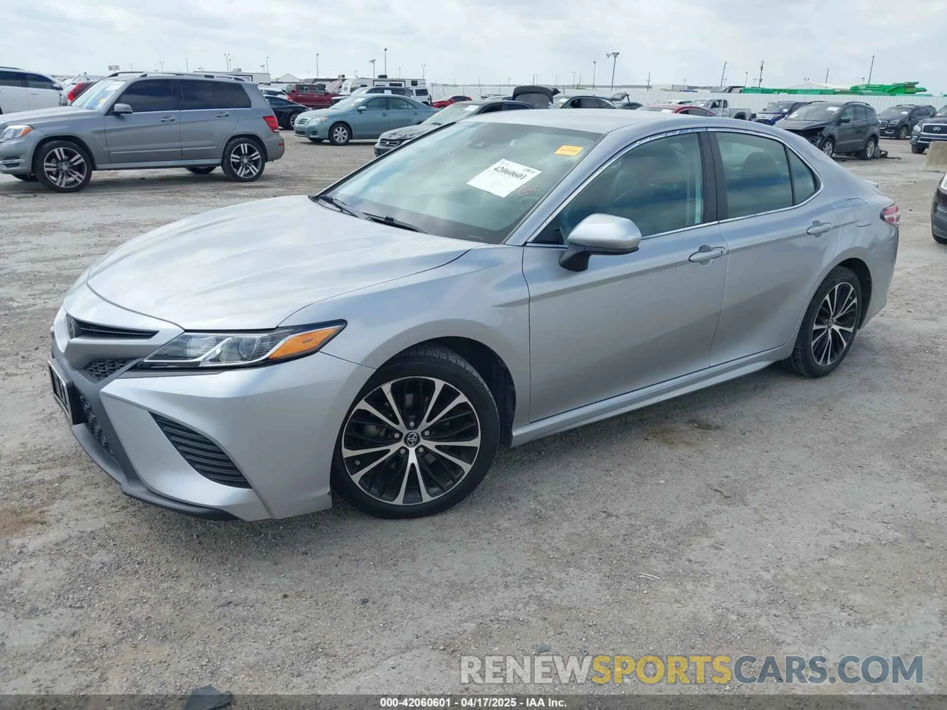 2 Photograph of a damaged car 4T1G11AK0LU900441 TOYOTA CAMRY 2020