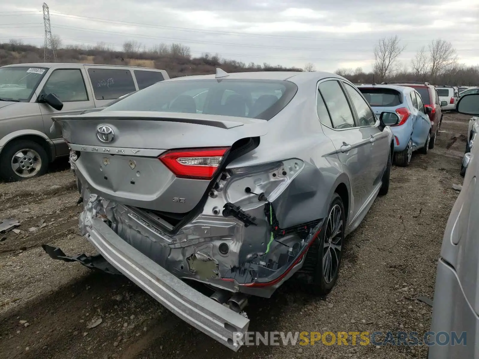 4 Photograph of a damaged car 4T1G11AK0LU903811 TOYOTA CAMRY 2020