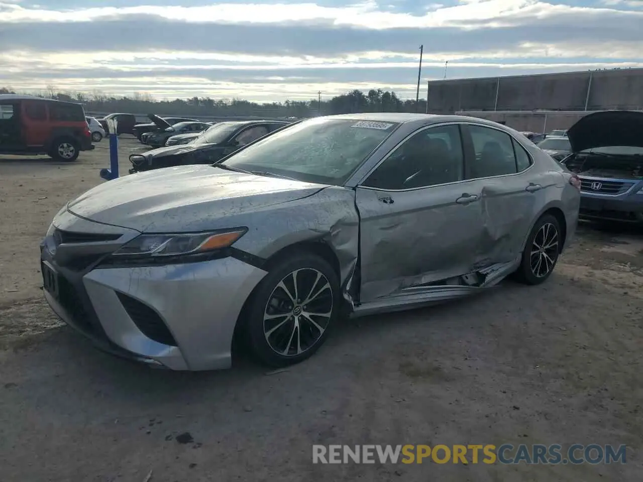 1 Photograph of a damaged car 4T1G11AK0LU907065 TOYOTA CAMRY 2020