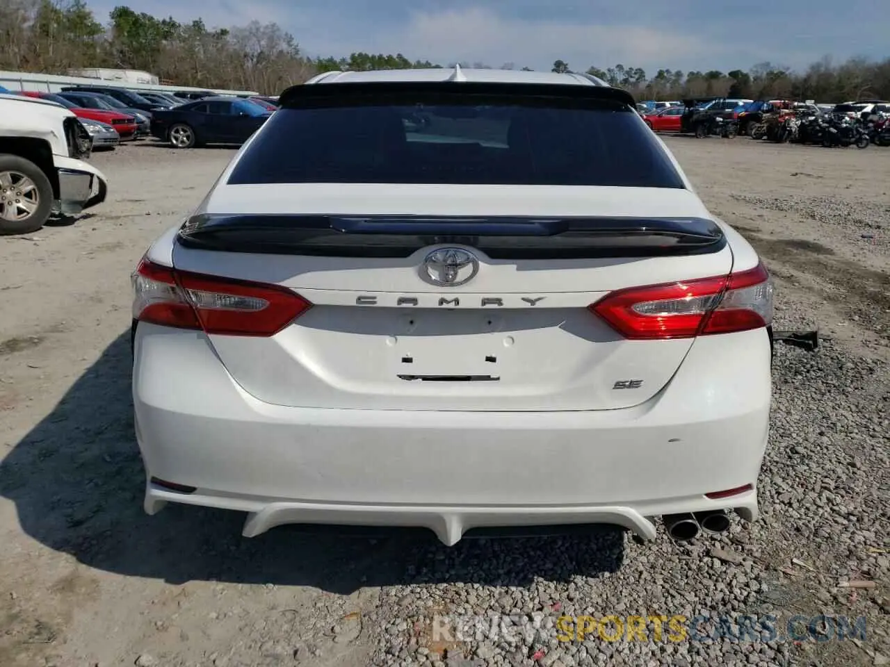 6 Photograph of a damaged car 4T1G11AK0LU912282 TOYOTA CAMRY 2020