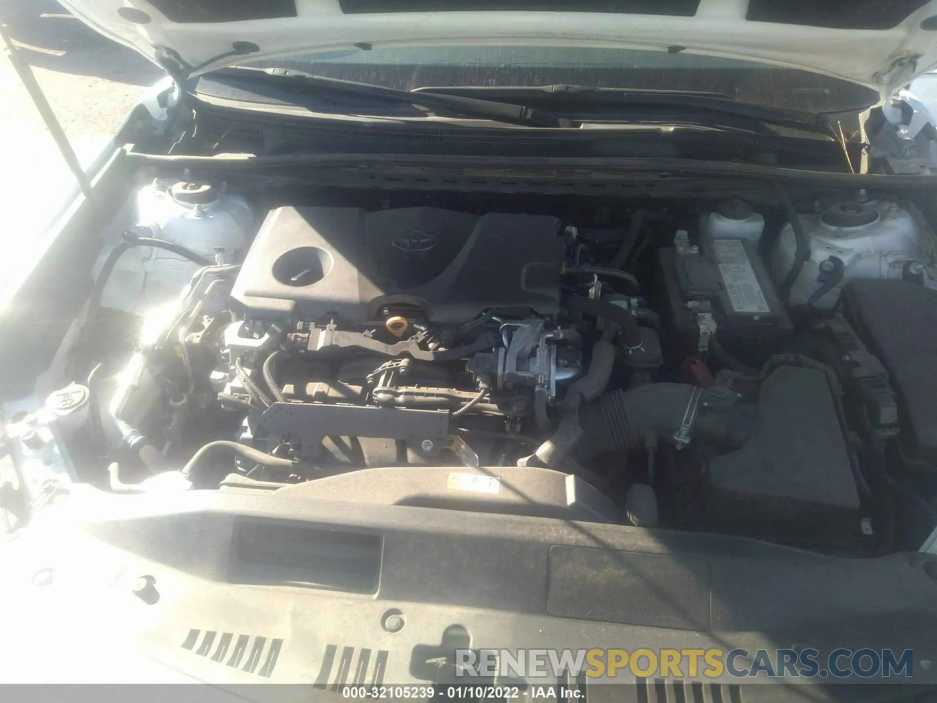 10 Photograph of a damaged car 4T1G11AK0LU916512 TOYOTA CAMRY 2020