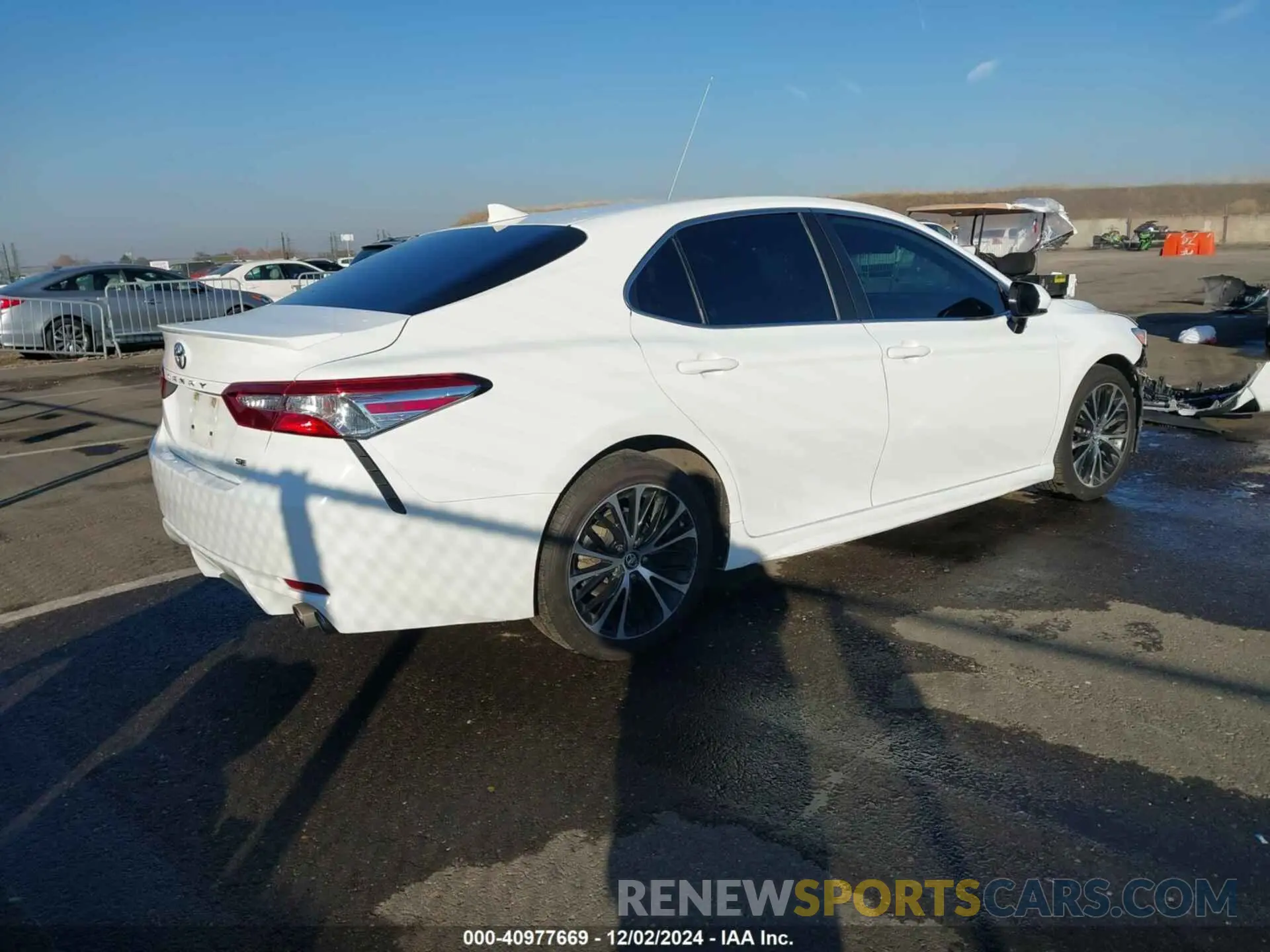 4 Photograph of a damaged car 4T1G11AK0LU917983 TOYOTA CAMRY 2020