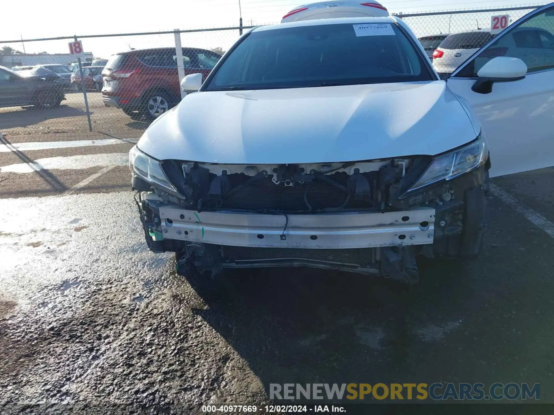 6 Photograph of a damaged car 4T1G11AK0LU917983 TOYOTA CAMRY 2020