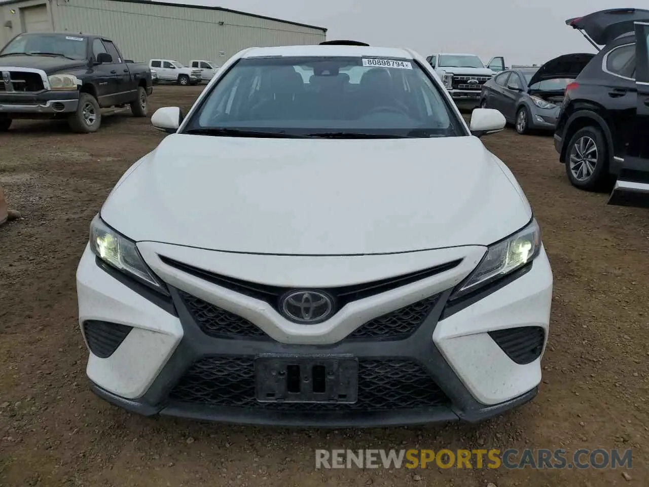 5 Photograph of a damaged car 4T1G11AK0LU947047 TOYOTA CAMRY 2020