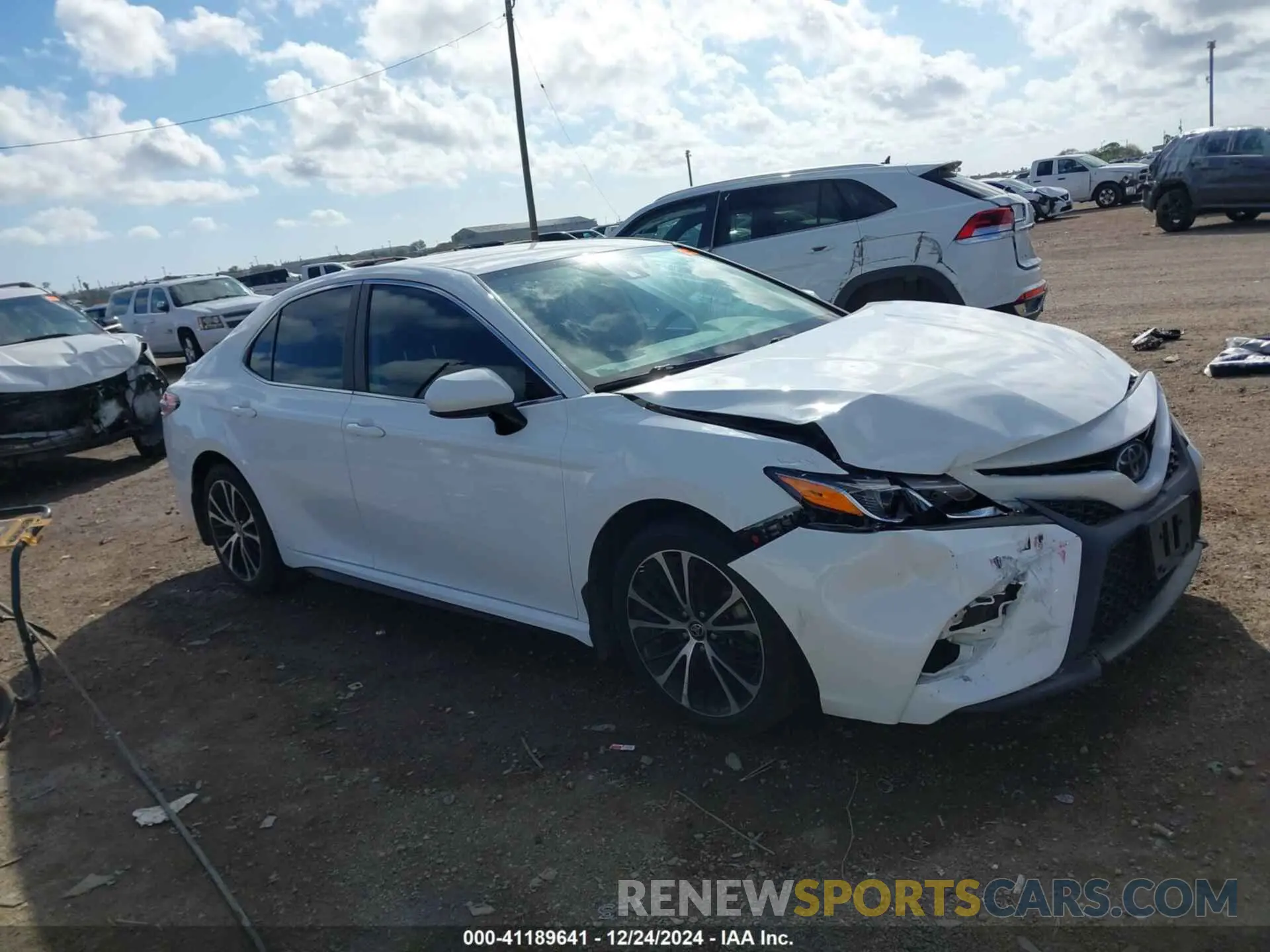 13 Фотография поврежденного автомобиля 4T1G11AK0LU957688 TOYOTA CAMRY 2020