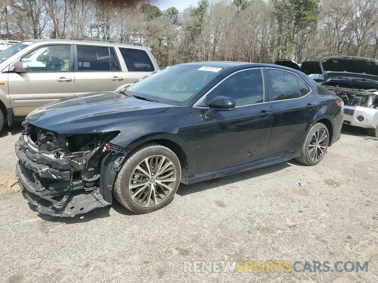 1 Photograph of a damaged car 4T1G11AK0LU963281 TOYOTA CAMRY 2020