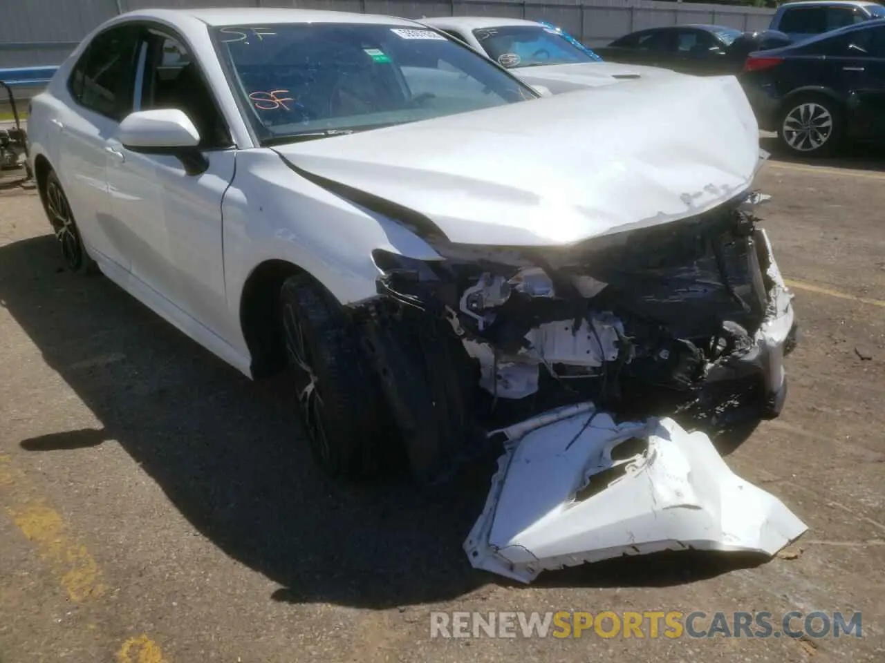 1 Photograph of a damaged car 4T1G11AK0LU963801 TOYOTA CAMRY 2020