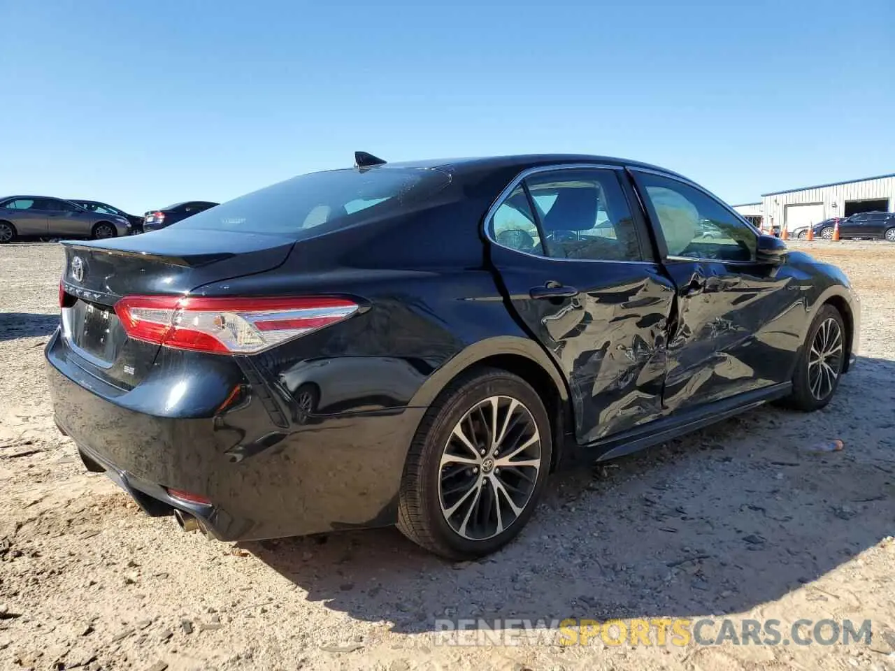 3 Фотография поврежденного автомобиля 4T1G11AK0LU974510 TOYOTA CAMRY 2020