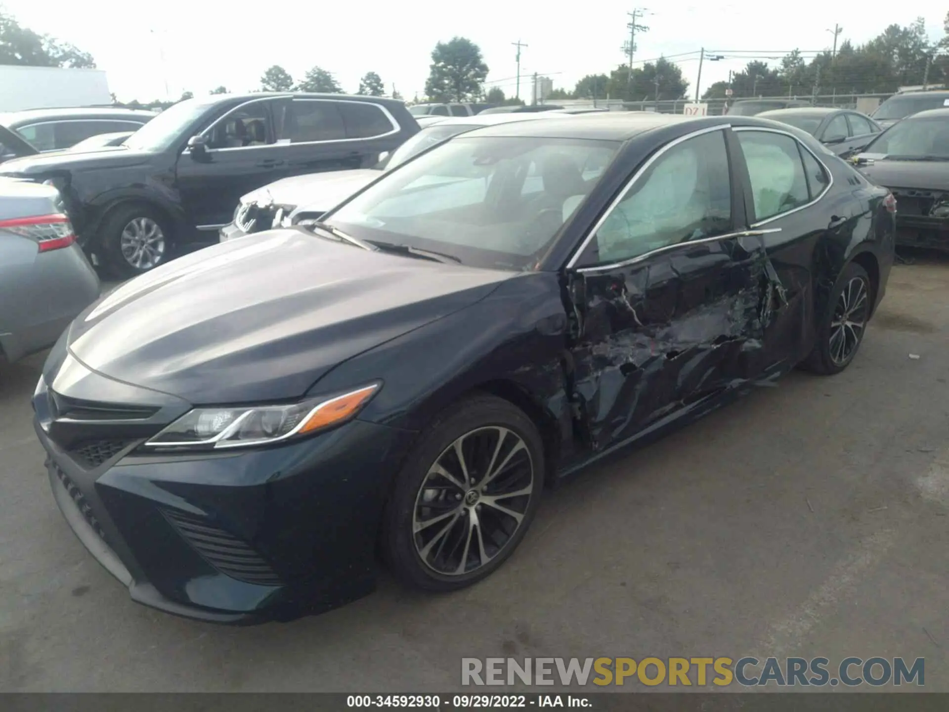 2 Фотография поврежденного автомобиля 4T1G11AK0LU996118 TOYOTA CAMRY 2020