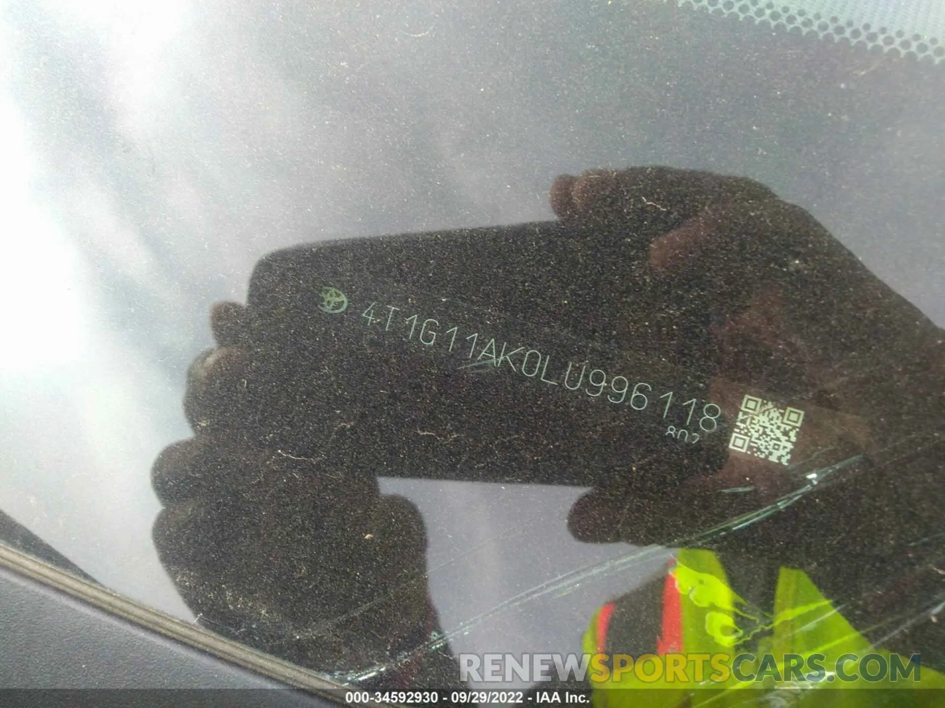 9 Фотография поврежденного автомобиля 4T1G11AK0LU996118 TOYOTA CAMRY 2020