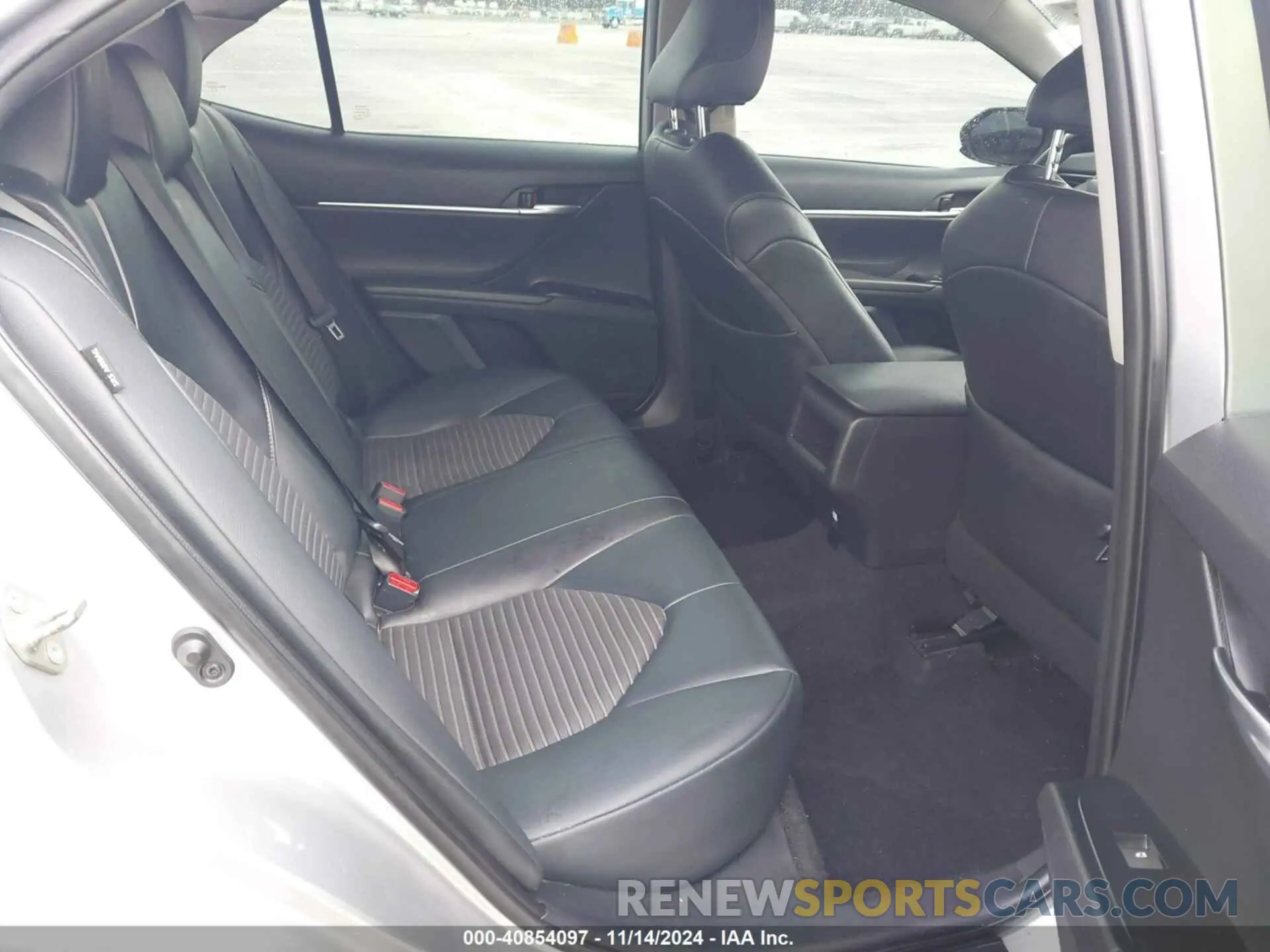 8 Photograph of a damaged car 4T1G11AK1LU301046 TOYOTA CAMRY 2020